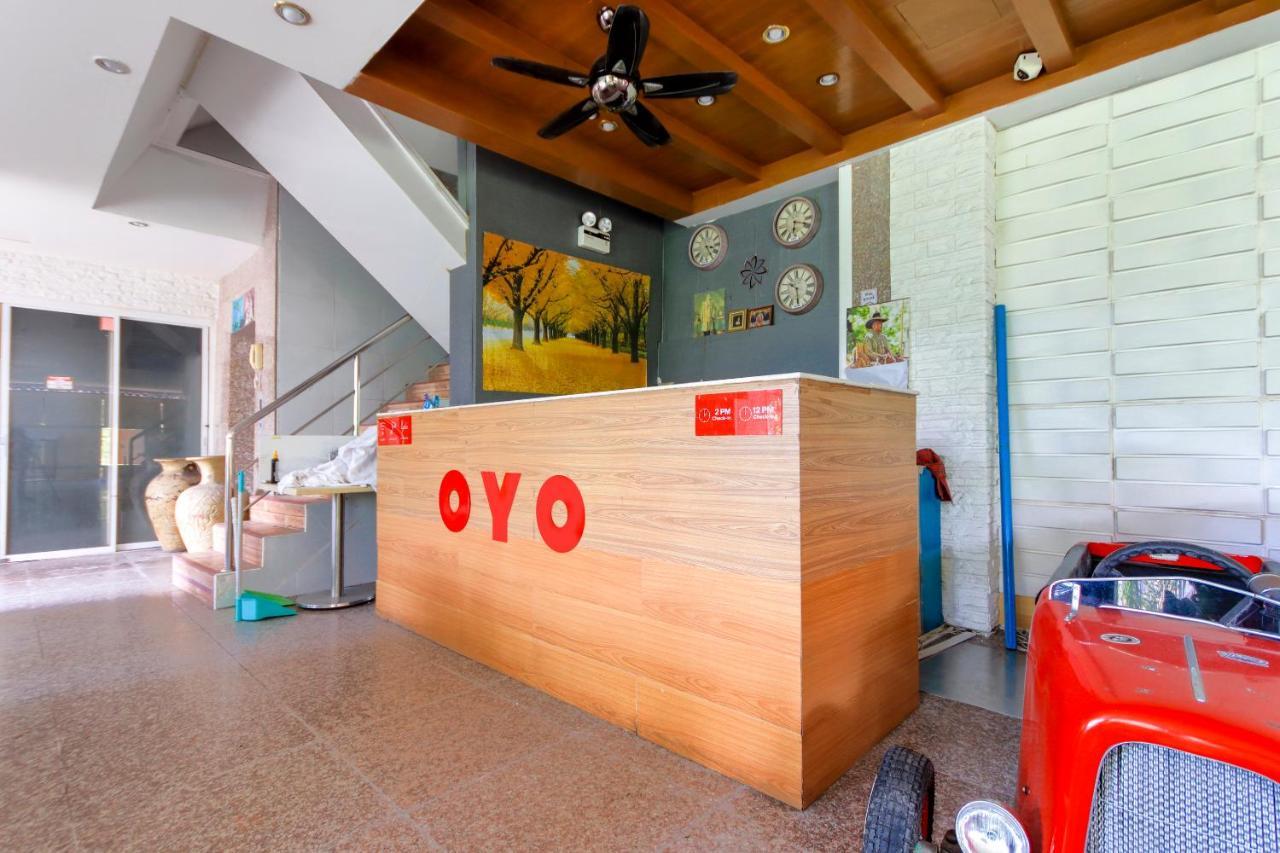 Oyo 861 Patong Dynasty Hotel Exterior foto